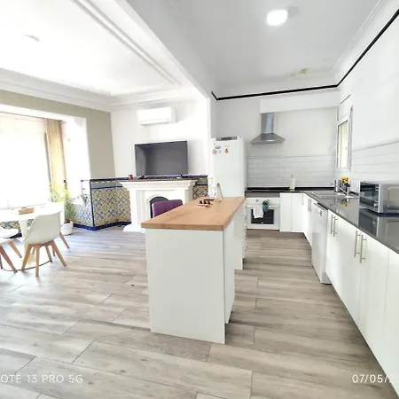 Great Just 20 Minutes From Downtown Apartment